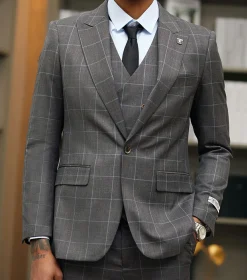 Stacy Adams Fiennes 3 Piece Vested Suit